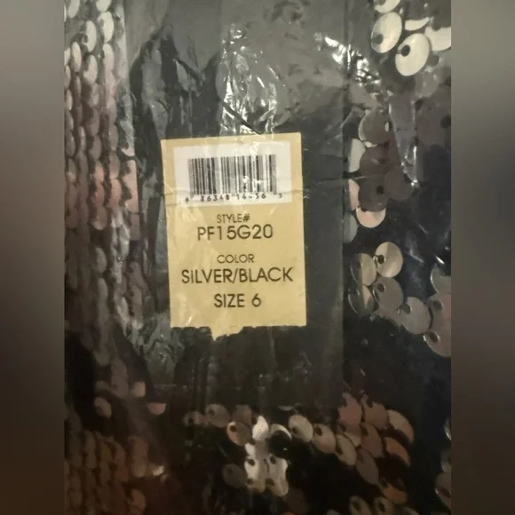 NWT | Rachel Zoe Silver and Black Long Sleeve Venus Gown Size 6 & 8 - Picture 4 of 4